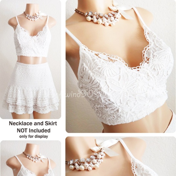 ❌Sold out❌ Crochet Lace Cropped Bralette Top - Picture 6 of 8